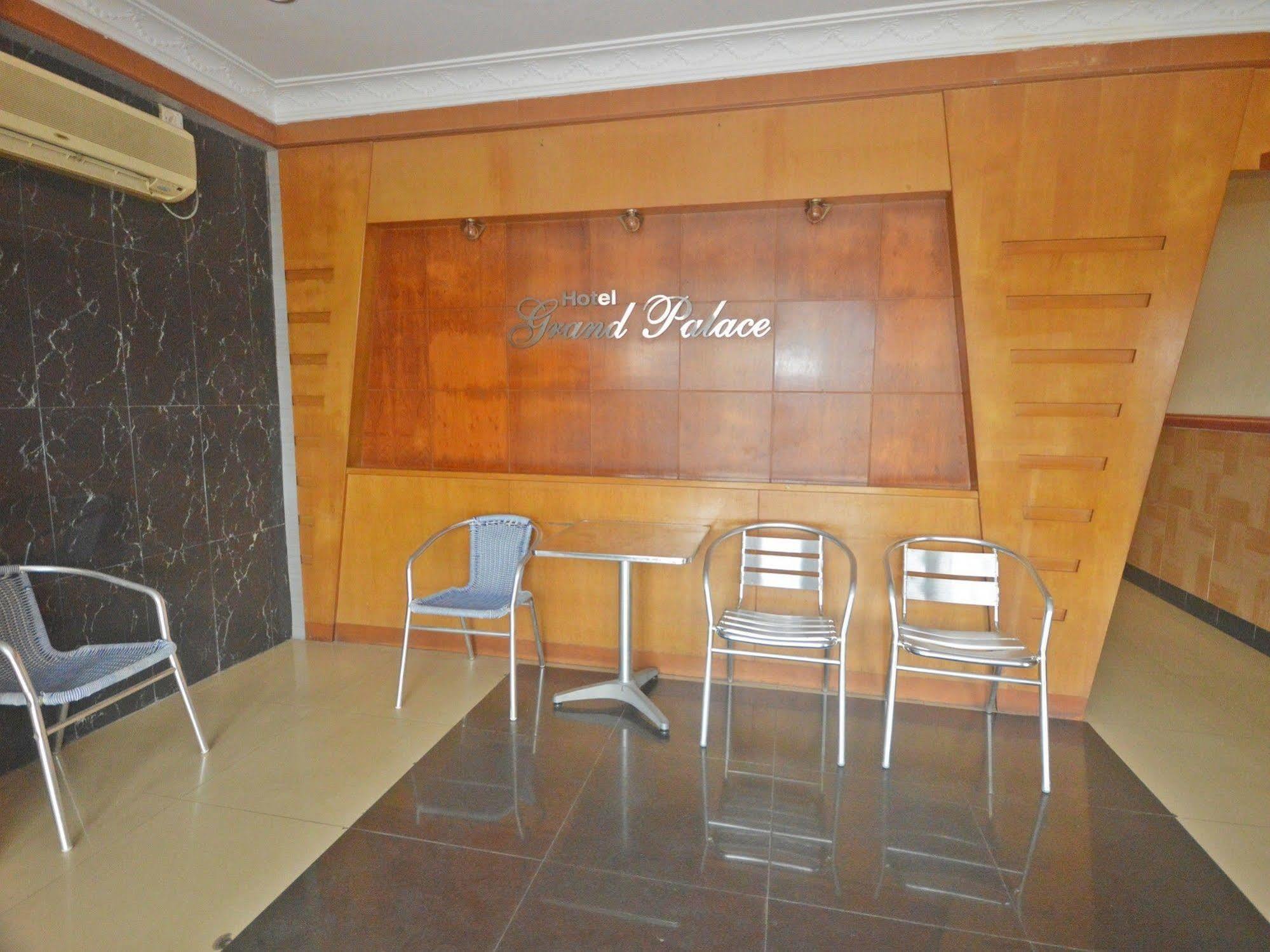 Nida Rooms Nagoya Business Center Batam Exteriör bild